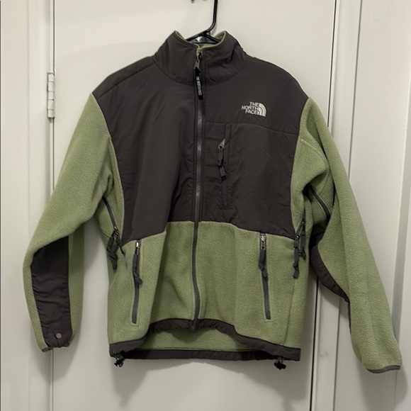 The North Face Green and Gray Jacket - Picture 1 of 4